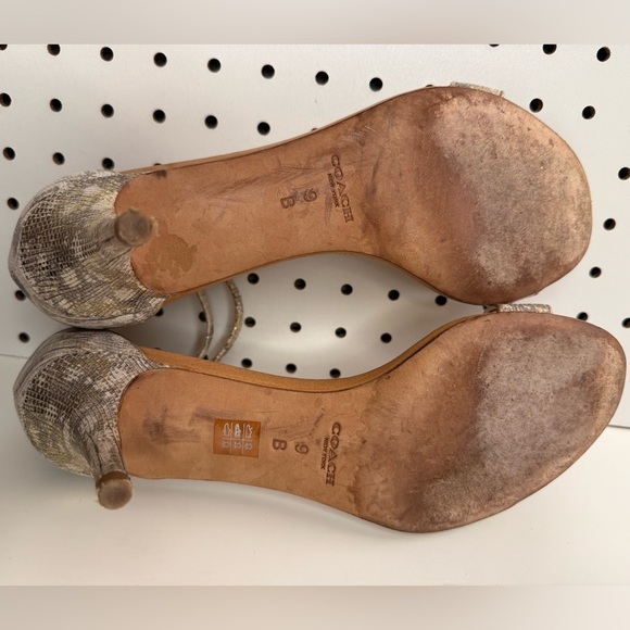 COACH Brown, Gold & White Snakeskin Embossed Round Toe Kitten Heel Shoes Size 9B - Picture 14 of 17
